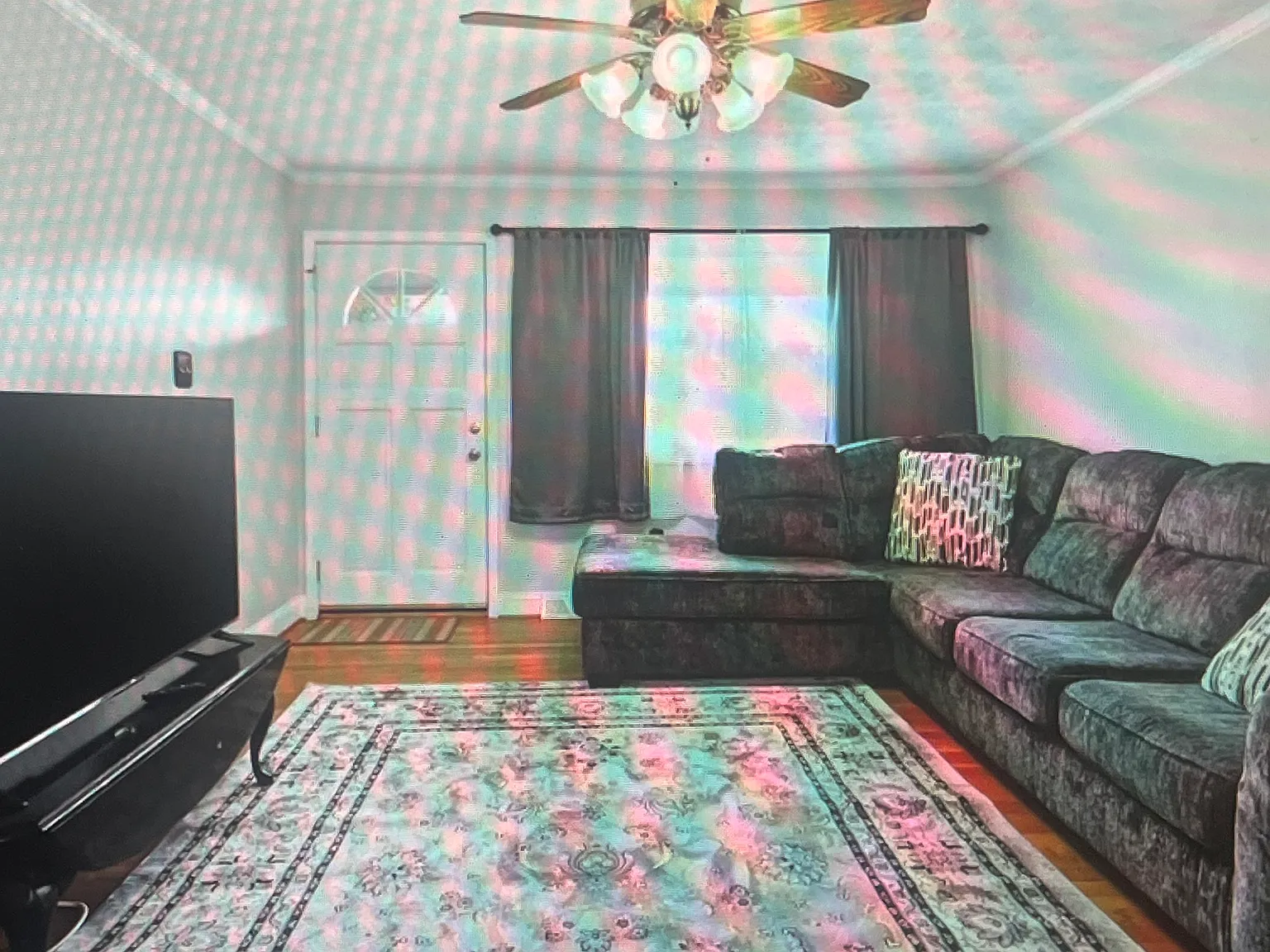 4 bed, 1328 sqft, $2,900 — Photo 4