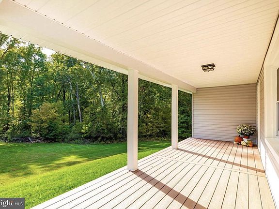 4th image of 11863 Wolfsville Rd