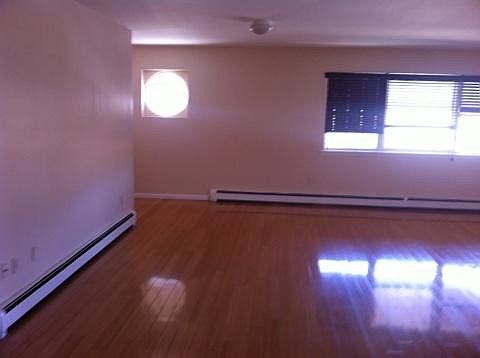 3rd image of 2928 Ely Ave #2