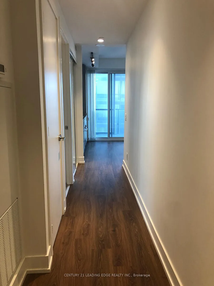 Building Photo - 7 Grenville St #3802