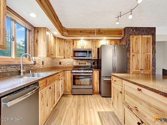 4th image of 12941 Summer Cir