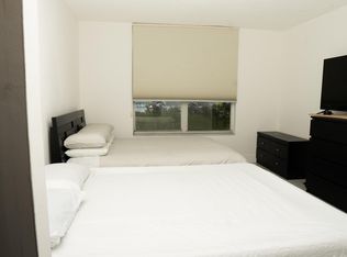 3750 Inverrary Dr APT 1C, Lauderhill, FL 33319