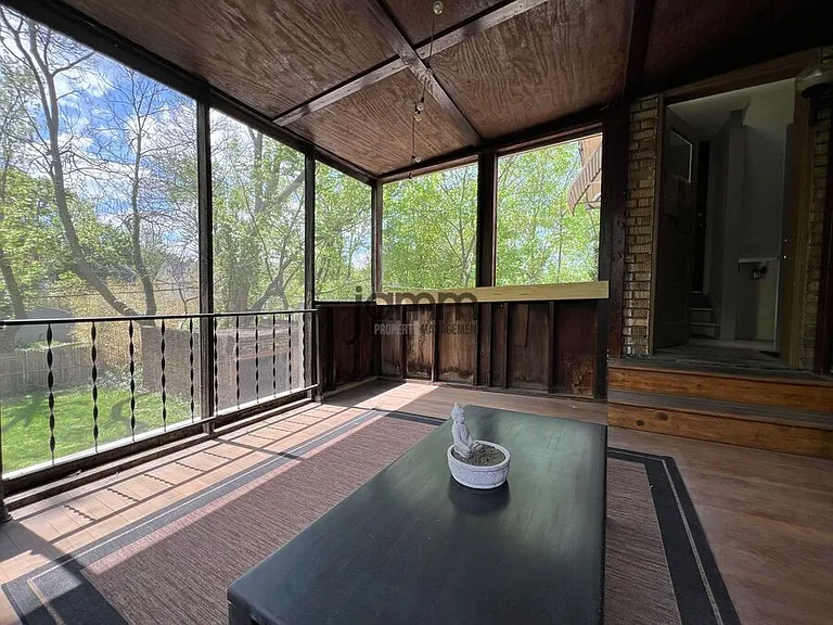 3232 Clarendon Rd — Photo 15
