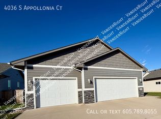 4036 S Appollonia Ct, Sioux Falls, SD 57110