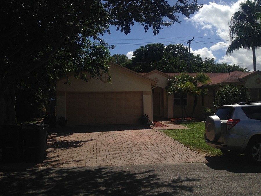 1st image of 4856 NW 14th St