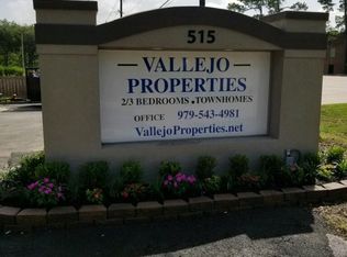 515 Fm 517 Rd E, Dickinson, TX 77539