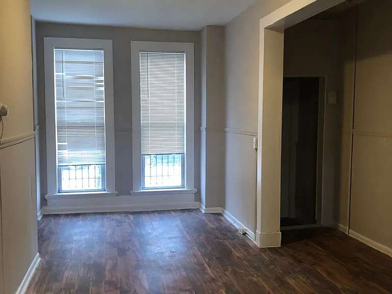 2221 E Preston St — Photo 5