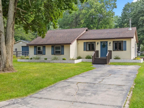 7409 Park Pl, Mecosta, MI 49332