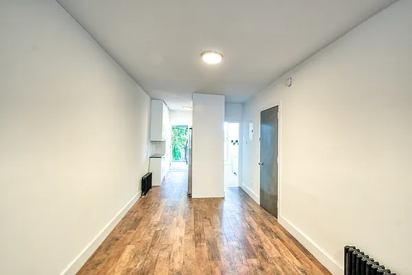 Rented by Tyler Vincent Real Estate Inc | media 11