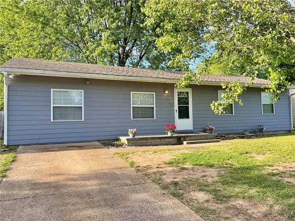 309 E 25th St, Pittsburg, KS 66762