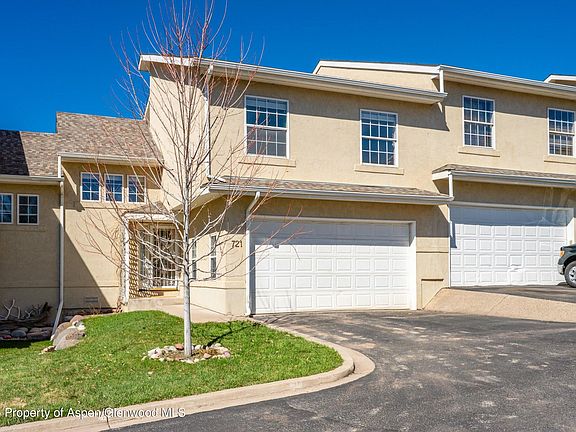 2nd image of 721 Pine Ct