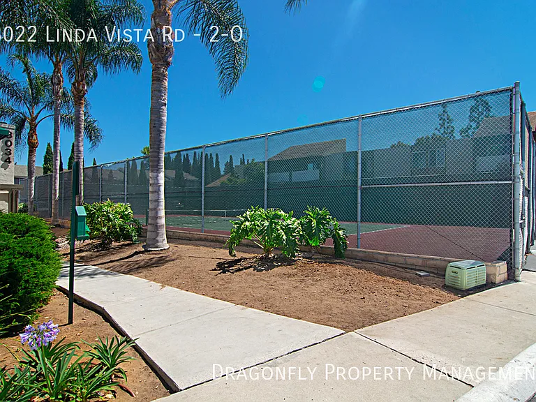 8022 Linda Vista Rd #2O — Photo 31