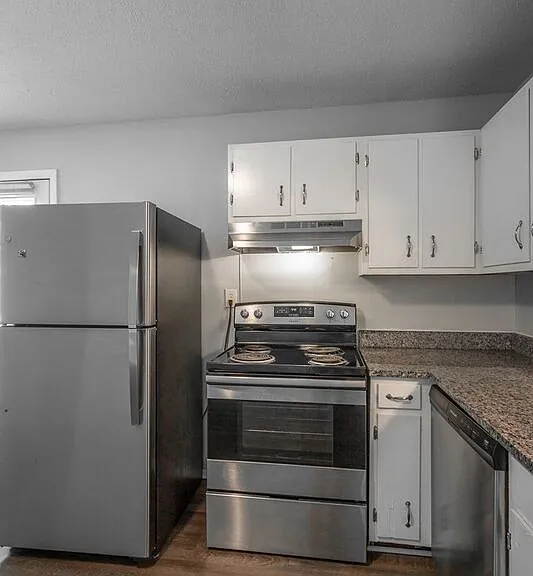 113 Goodson Ave #10 — Photo 4