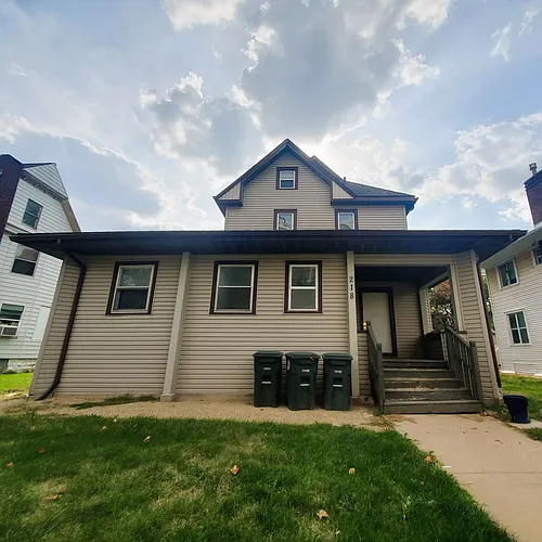 218 South St Photo 1