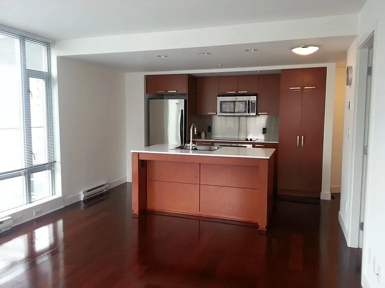1255 Seymour St #907 — Photo 2