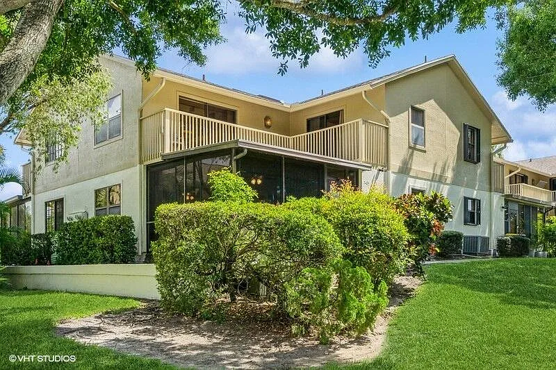 7485 SE Jamestown Ter