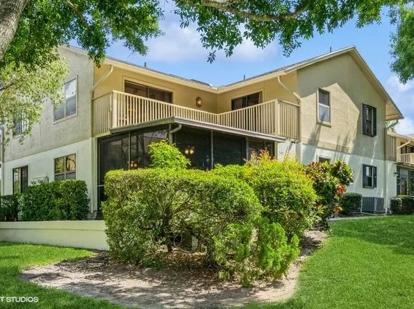 7485 SE Jamestown Ter, Hobe Sound, FL 33455