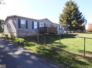 98 Shickle Ln, Inwood, WV 25428