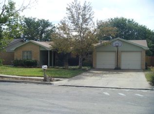 4913 58th St, Lubbock, TX 79414