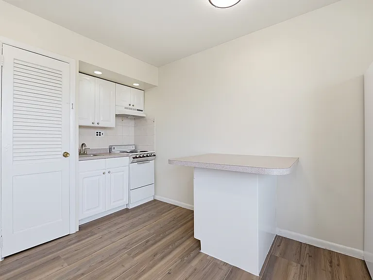 601 Fairview Ave #A2 — Photo 5