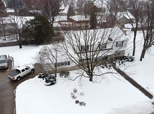 1220 Hiawatha Dr, Beaver Dam, WI 53916