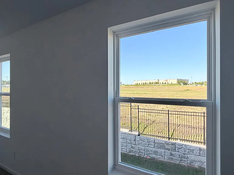 880 Lynx St — Photo 40
