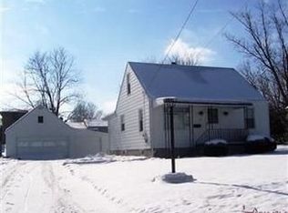 506 Como Ave, Struthers, OH 44471