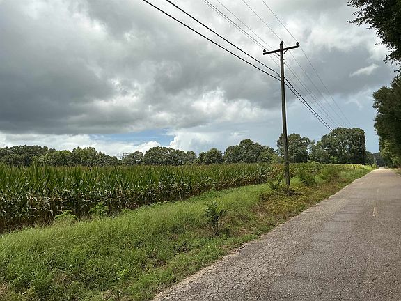 4th image of 23 Shady Grove Rd