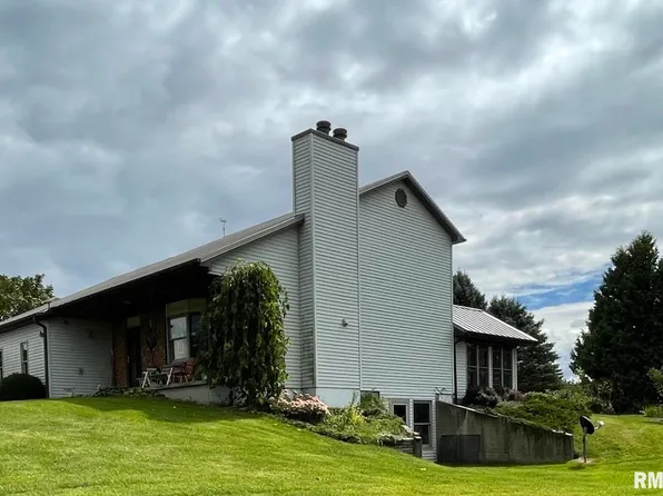 11112 Salisbury Rd, Pleasant Plains, IL 62677