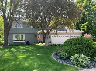 6612 Limerick Dr, Edina, MN 55439