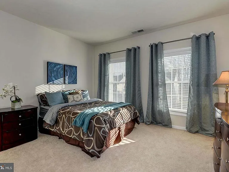 Chapel Ridge Ct — Photo 9