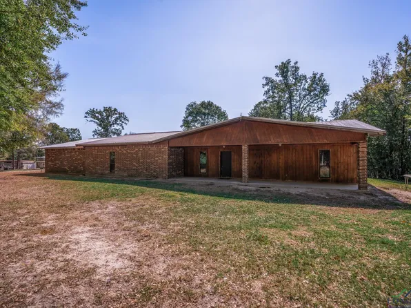 2426 County Road 1118, Atlanta, TX 75551