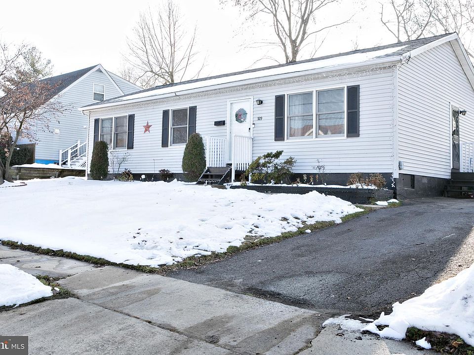 1st image of 529 Engard Ave
