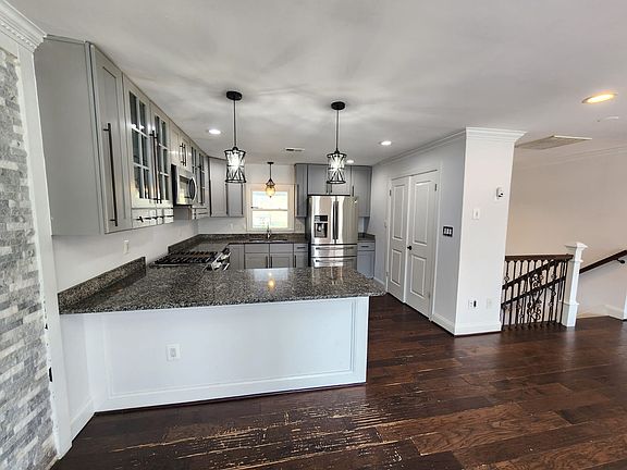 3rd image of 3405 Stonesboro Rd