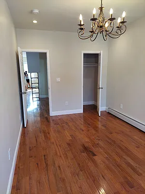 Rented by Vision Global Realty Inc | media 18