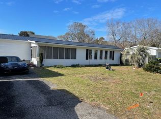 1910 Oakland Dr SW, Ocean Isle Beach, NC 28469