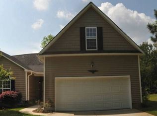 213 Circle Dr W, Hampstead, NC 28443