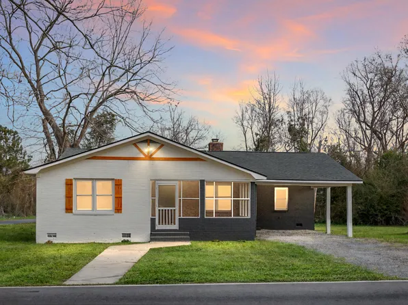 200 Roosevelt Dr, Saint Stephen, SC 29479