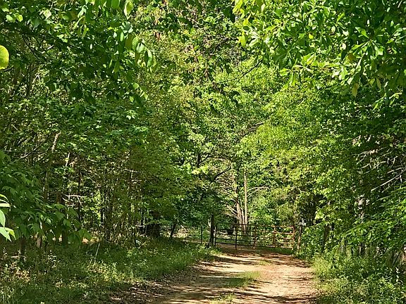 3rd image of 3655 Brownlee Rd
