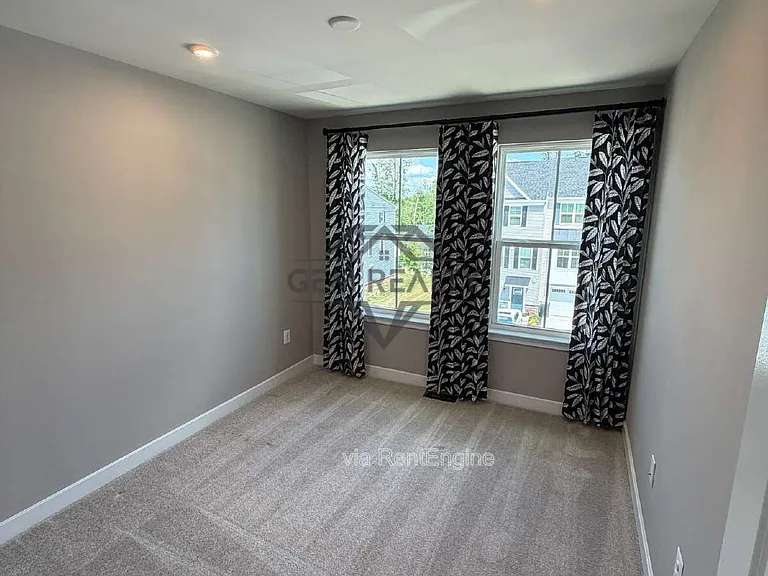 8700 Stevenson Ln — Photo 53