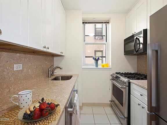 4th image of 255 W 85th St #8AB