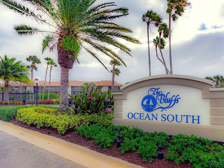101 S Seas Dr #502 — Photo 31