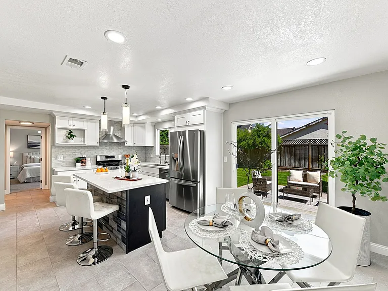269 Bieber Dr — Photo 6