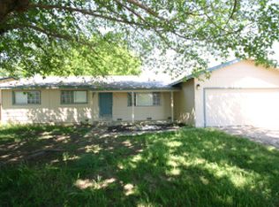3154 Island Dr, Redding, CA 96001