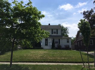 3451 Helen Rd, Shaker Heights, OH 44122