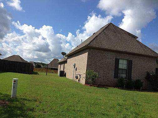 4th image of 13766 Shady Hollow Dr