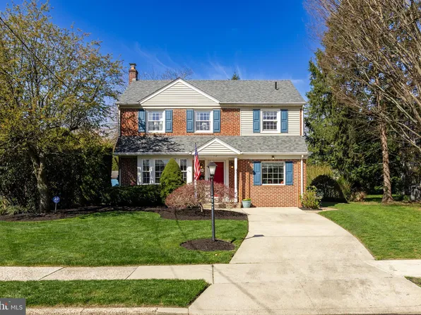 112 Merion Rd, Cherry Hill, NJ 08002