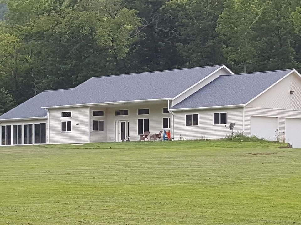 2nd image of 4755 Eileens Way