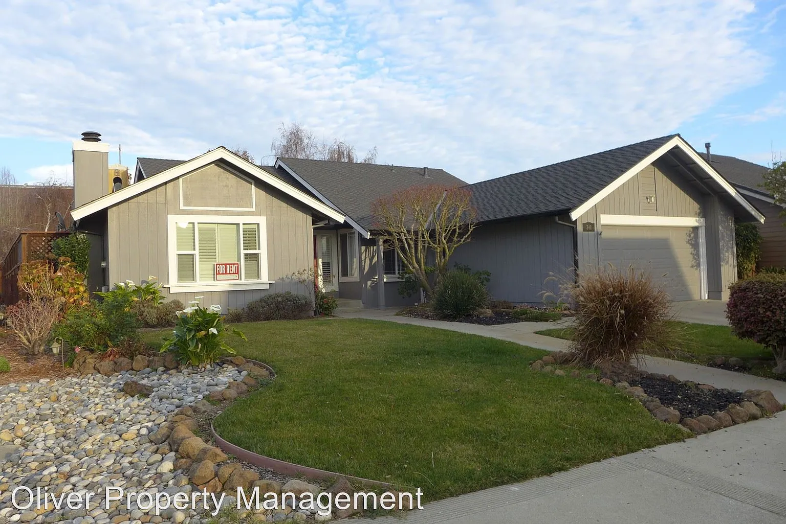 340 Arbol Dr photo 1