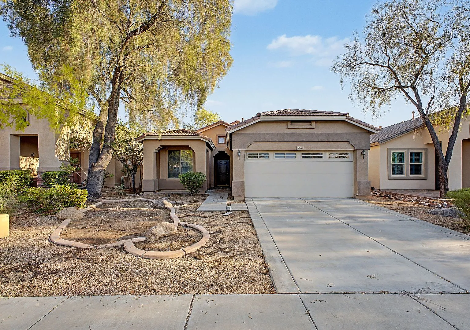 New Flooring 3 bedroom 2 bathroom in North Phoenix — Photo 1